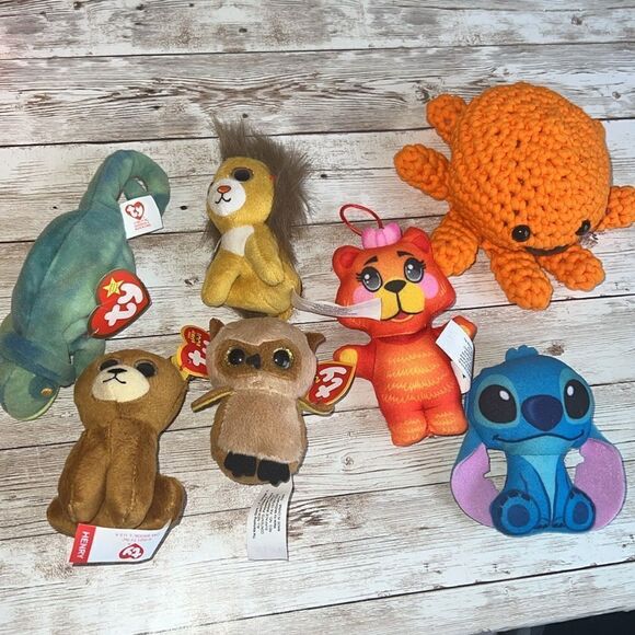 BUNDLE Beanie Babies Disney Masked Singer Handmade & Other Lot + Basket Kids Toy - Picture 9 of 17
